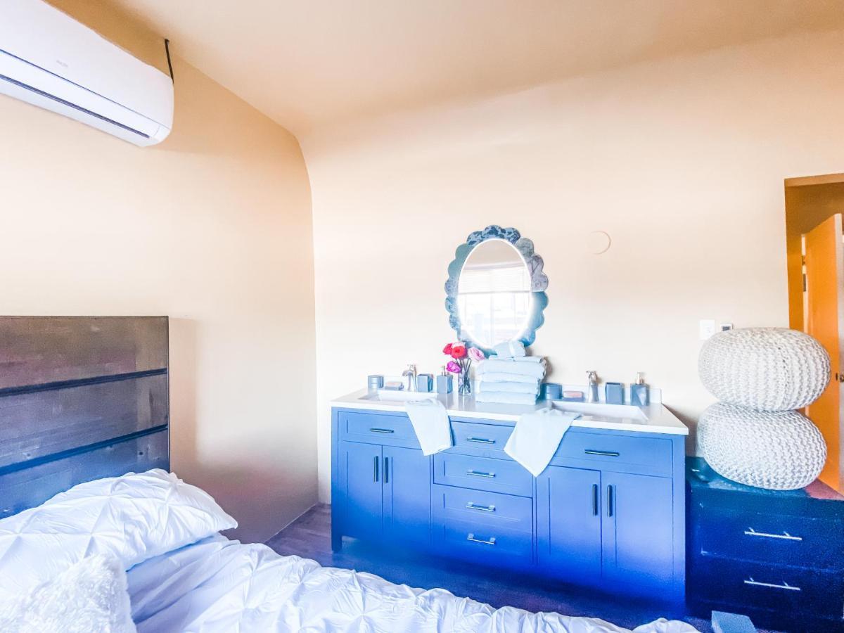 Island Girl Spa + Bed And Breakfast Los Angeles Exterior photo