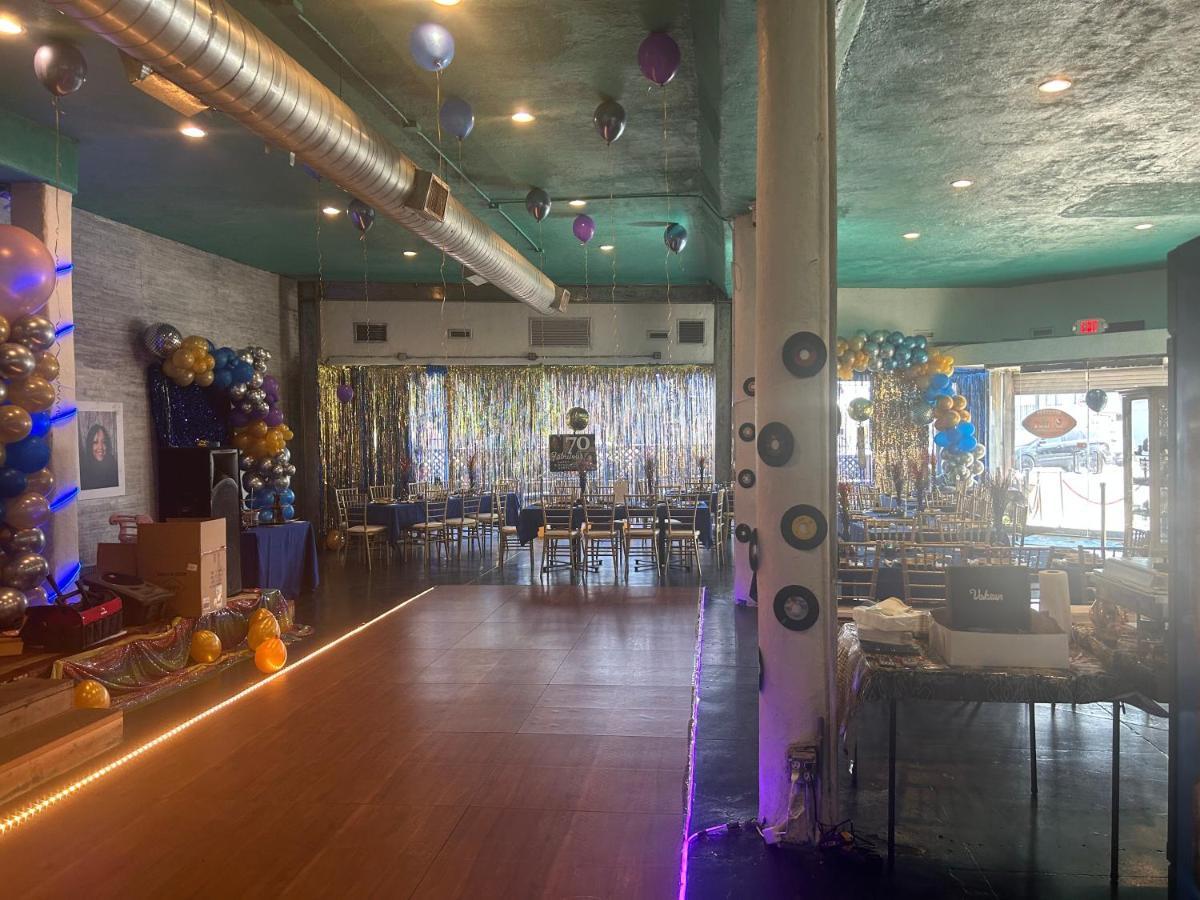 Island Girl Spa + Bed And Breakfast Los Angeles Exterior photo